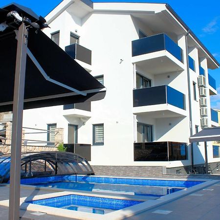 Villa Buba **** Novi Vinodolski Exterior foto
