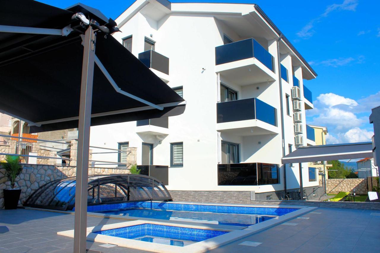 Villa Buba **** Novi Vinodolski Exterior foto
