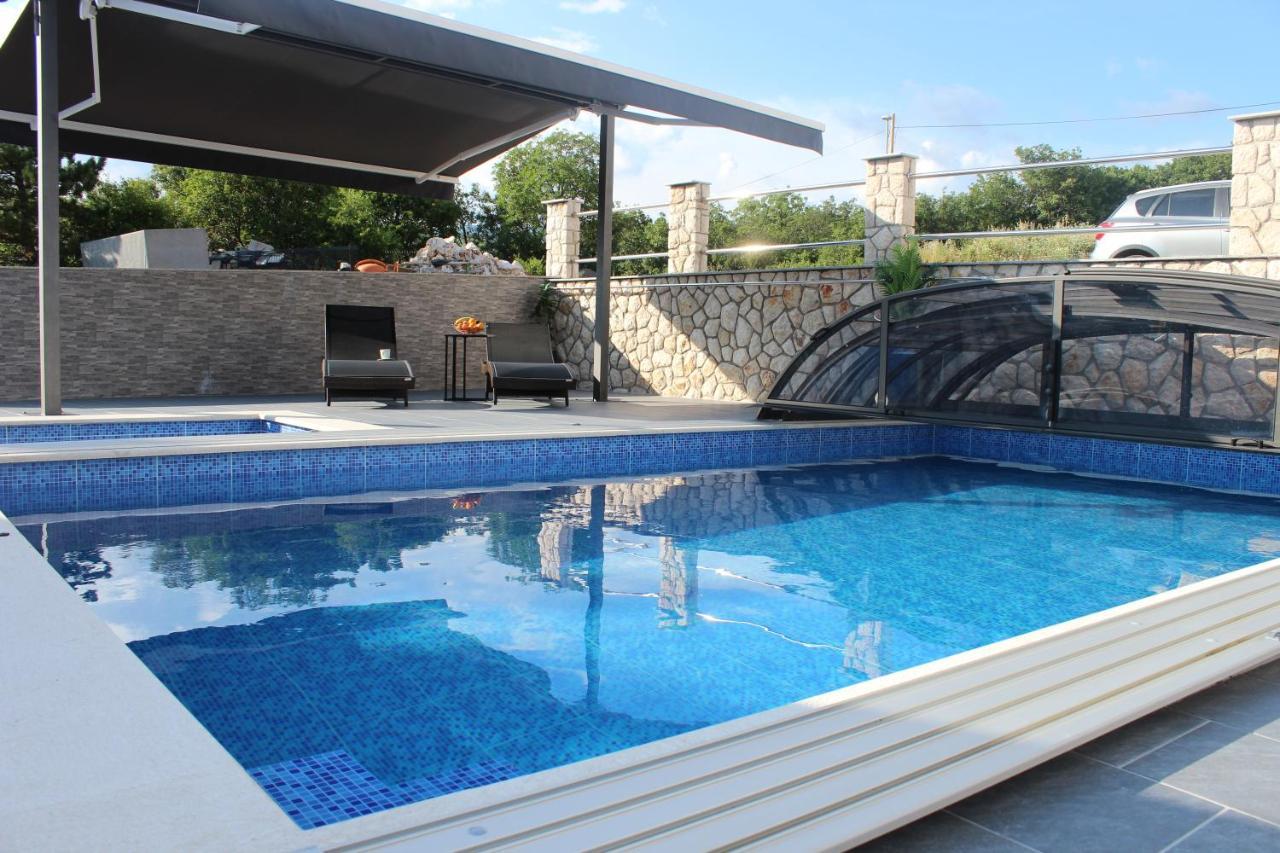 Villa Buba **** Novi Vinodolski Exterior foto